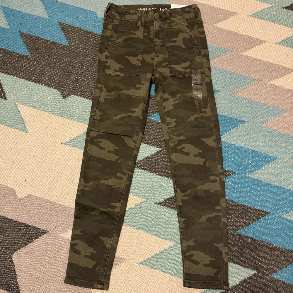 American Eagle NWT Camo Skinny Jeans